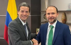 El Ministro de Comercio, Industria y Turismo, Mauricio Gómez Amín, y Manuel Fernández.