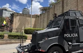 Grupo antidisturbio frente al Museo Nacional