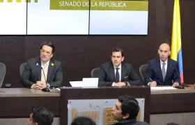 Los ministros de Justicia y del Interior, Iván Cancino y Rodrigo Lara.