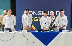 Rodrigo Lara; el director del Dapre, Carlos Ríos, y el Presidente Abelardo De La Espriella.