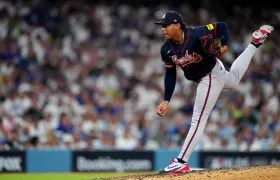 El colombiano Didier Fuentes, lanzador de los Bravos de Atlanta. 