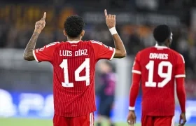 Luis Díaz festeja su gol contra el Viking Stavenger.