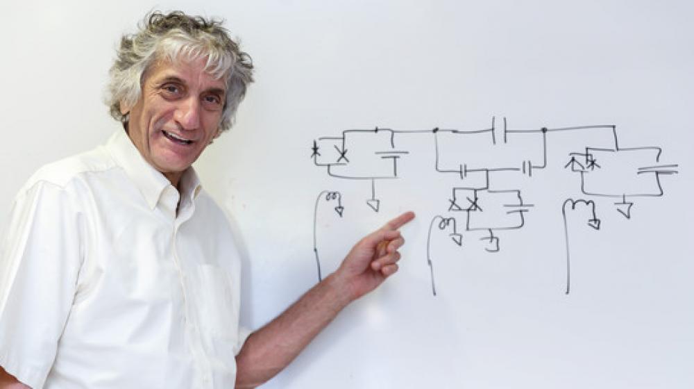 El trabajo fue liderado por John Martinis, responsable del equipo de hardware cuántico de la firma.