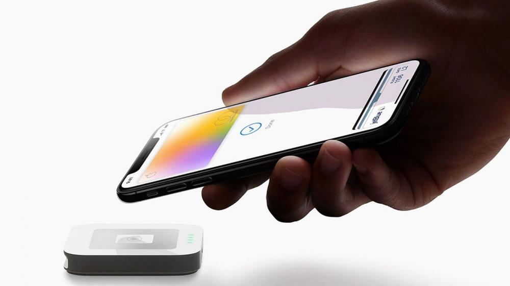 Una investigación publicada por el diario británico The Guardian la semana pasada halló que algunas de estas conversaciones que estaban siendo escuchadas por seres humanos.