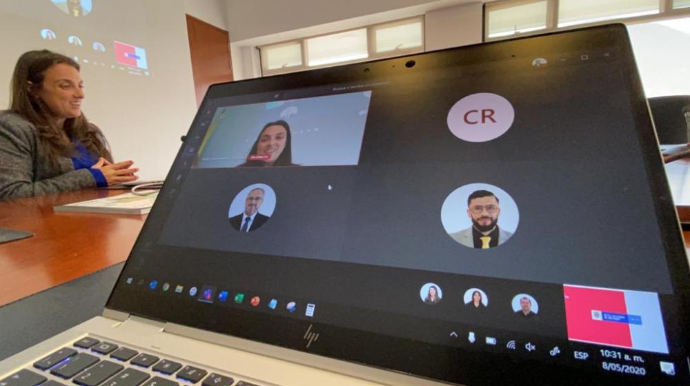 Ministra de las TIC dialogó por plataforma digital con sus funcionarios.