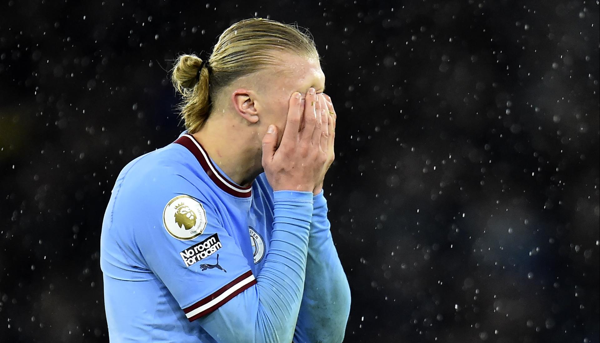 La decepción de Haaland tras el empate del City con el Everton.