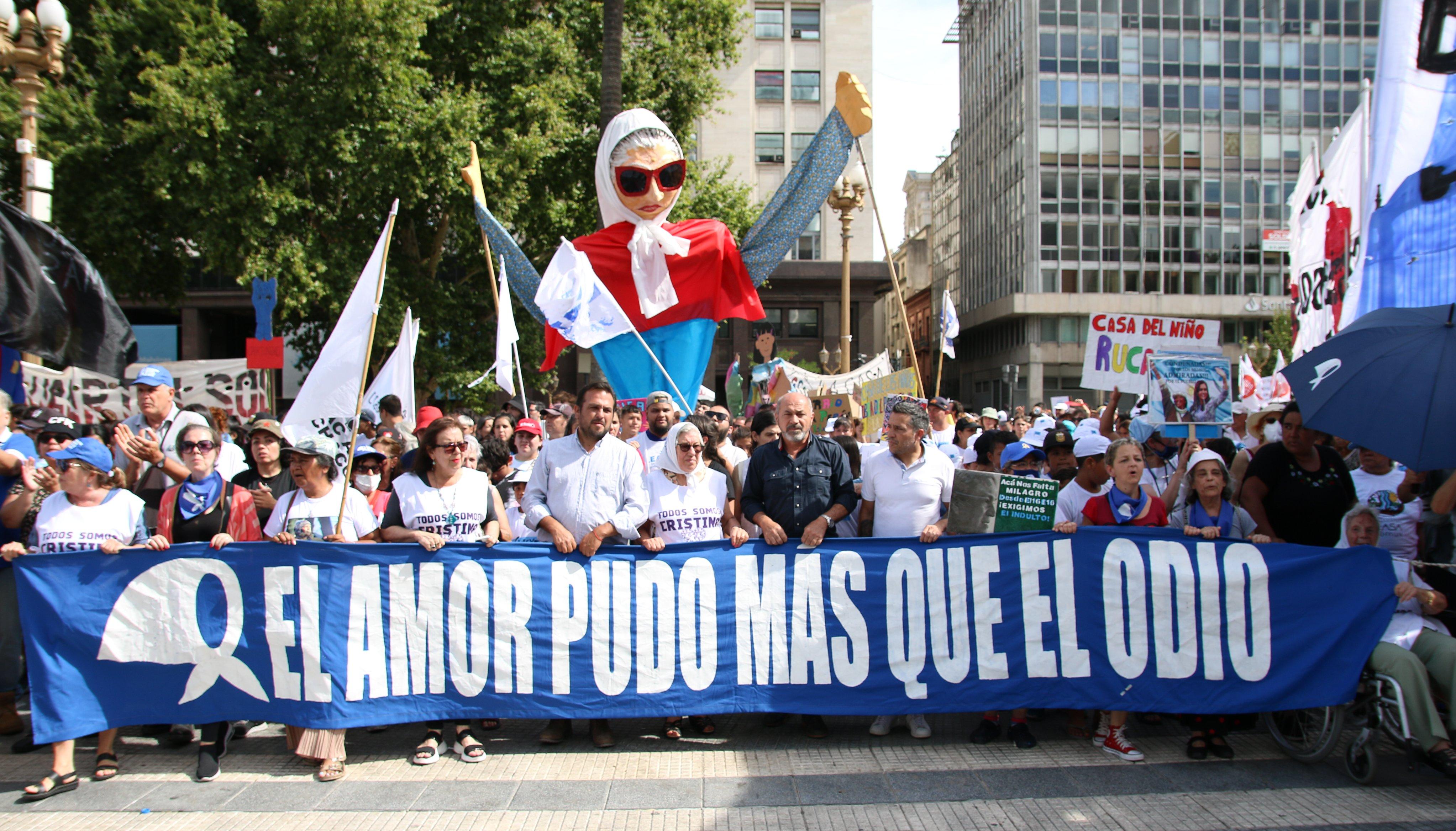Marcha de las Abuelas de la Plaza de Mayo, en Buenos Aires.
