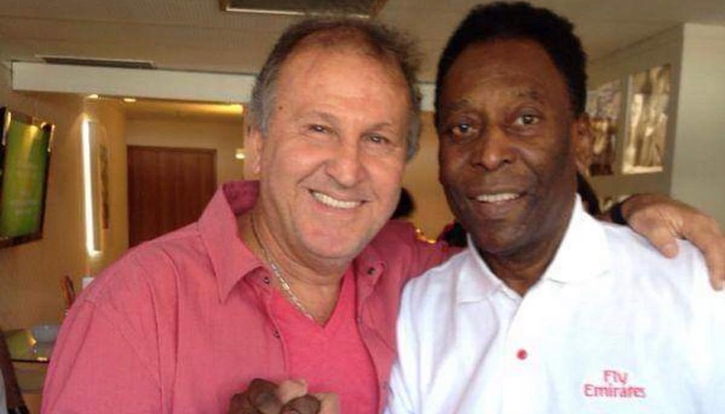 Zico, ídolo del Flamengo, con Pelé.