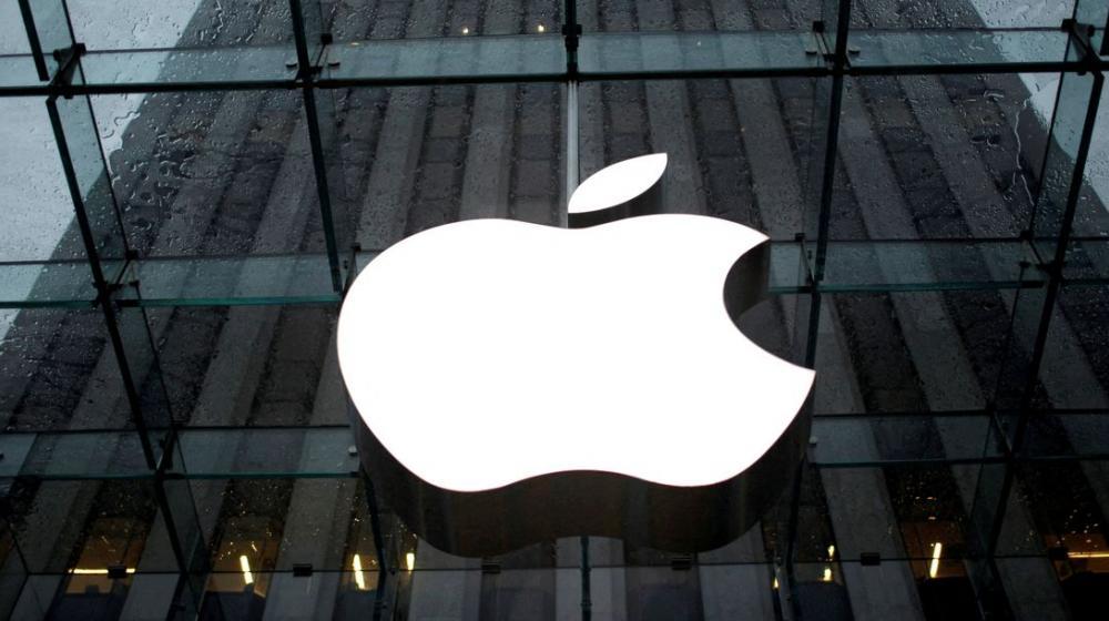 Apple adelantó que seguirá evaluando la situación.