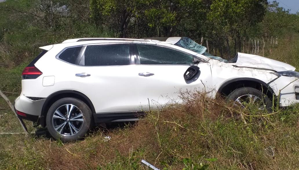 Así quedó la camioneta tras el accidente. 