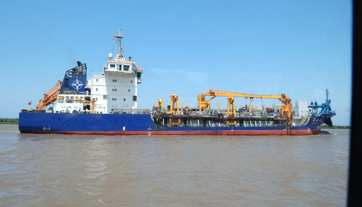 La draga china  ‘Xin Hai Hu 9’.