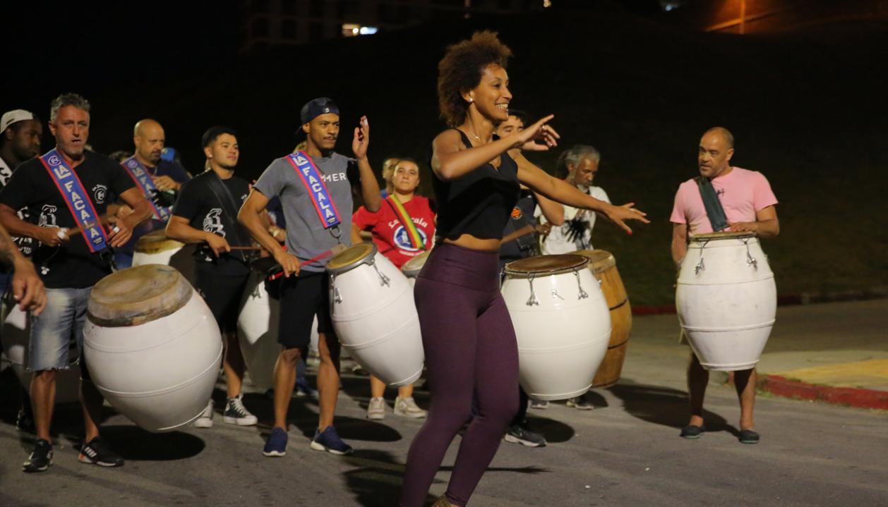 Ensayo para las Llamadas de San Baltasar, desfile tradicional del carnaval uruguayo.
