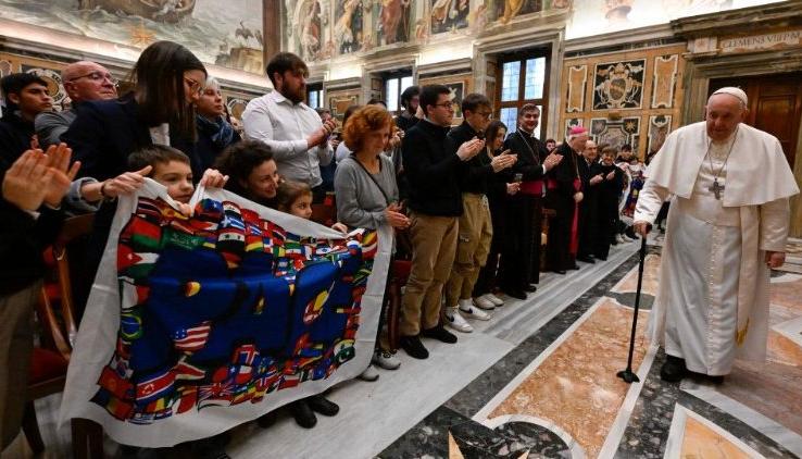 El Papa Francisco en su encuentro de este domingo con misioneros de Sermig.