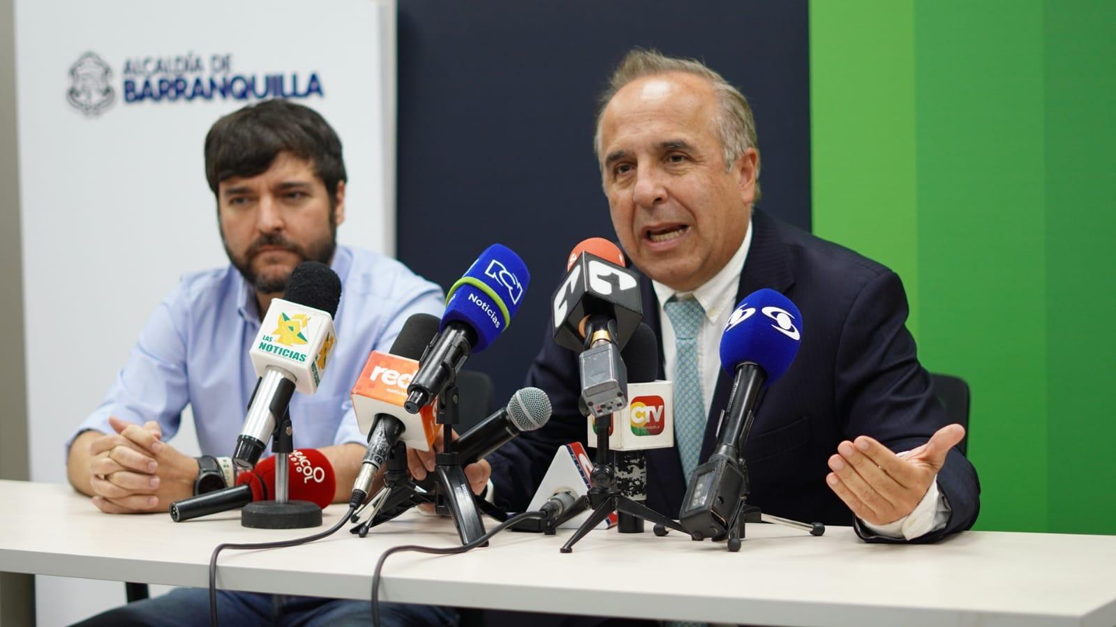 Alcalde Jaime Pumarejo y el Ministro de Transporte, Guillermo Reyes.