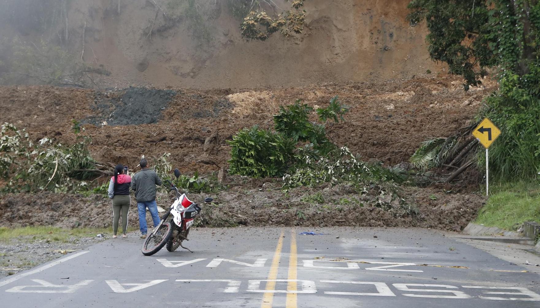Los graves deslizamientos y derrumbes en Rosas, Cauca.