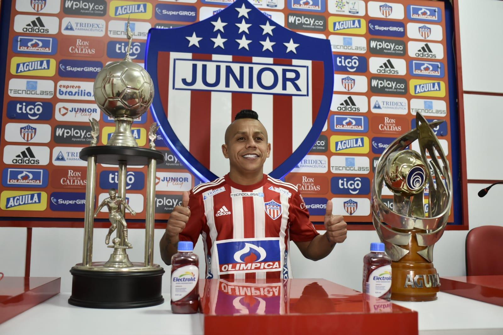 Vladimir Hernández, refuerzo de Junior.