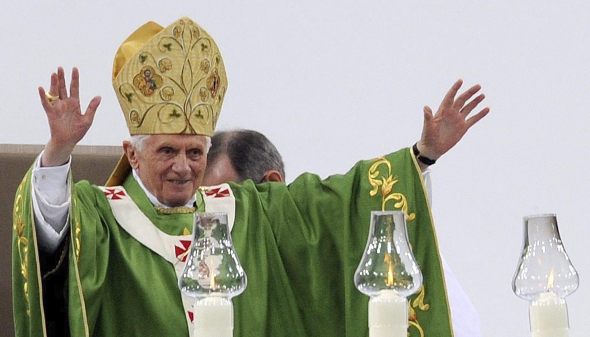Benedicto XVI pronunció sus últimas palabras en italiano.