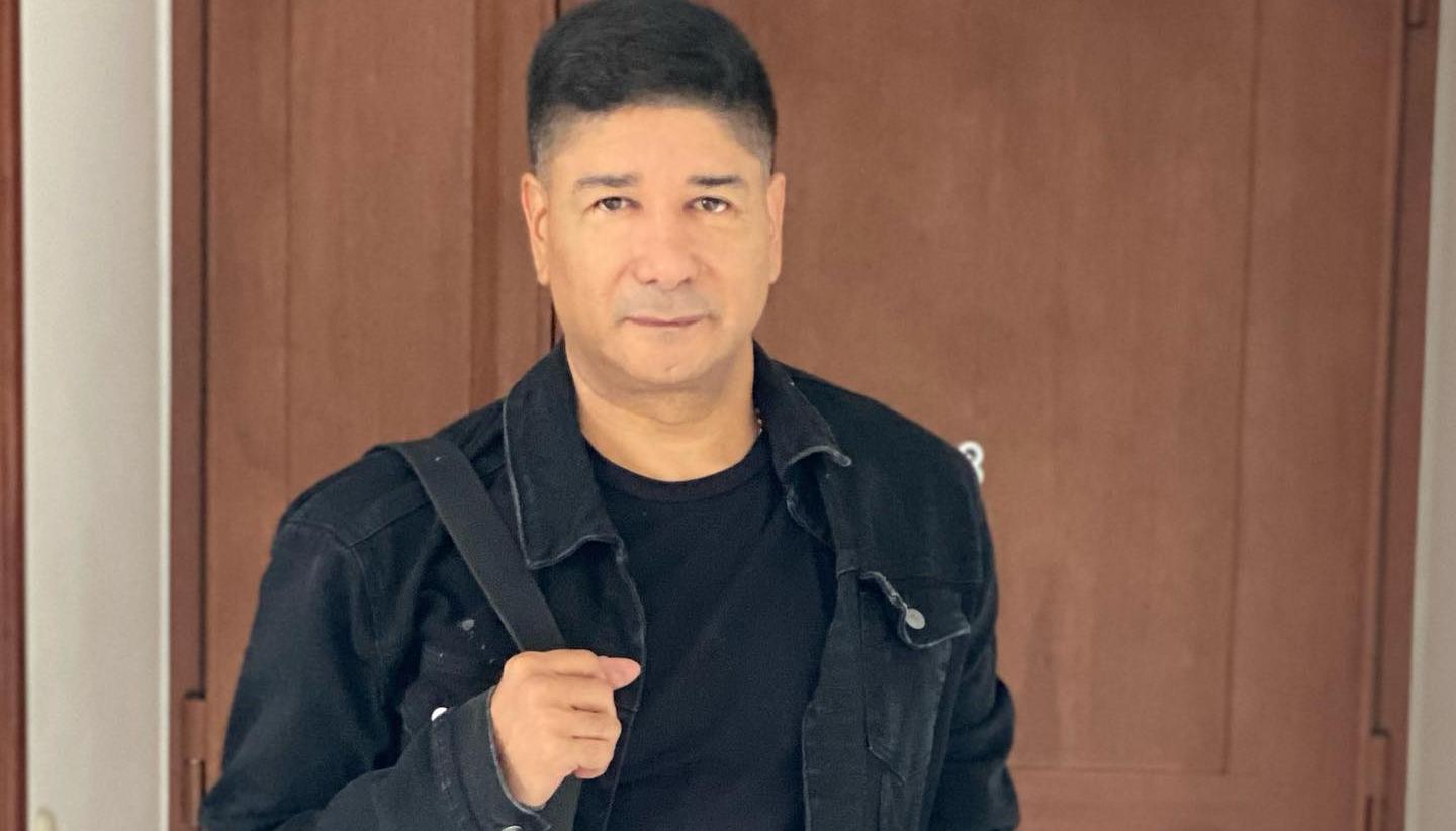 Iván Calderón, cantante y compositor de música vallenata.