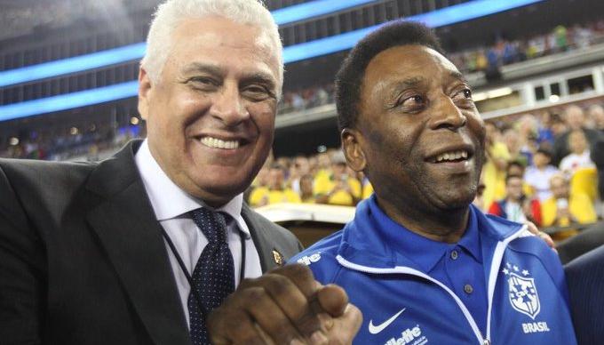 Roberto Dinamita junto a Pelé, en una foto que compartió en octubre de 2020.