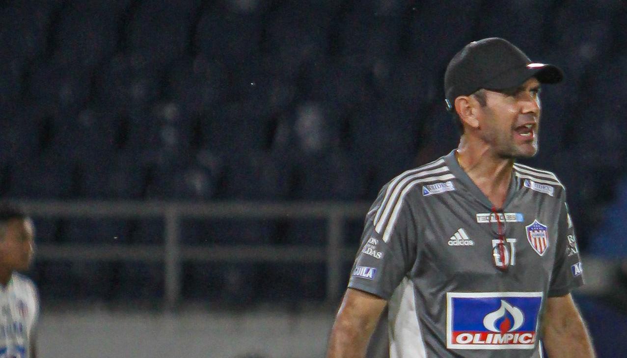 Arturo Reyes cumple su segundo ciclo como técnico del Junior. 