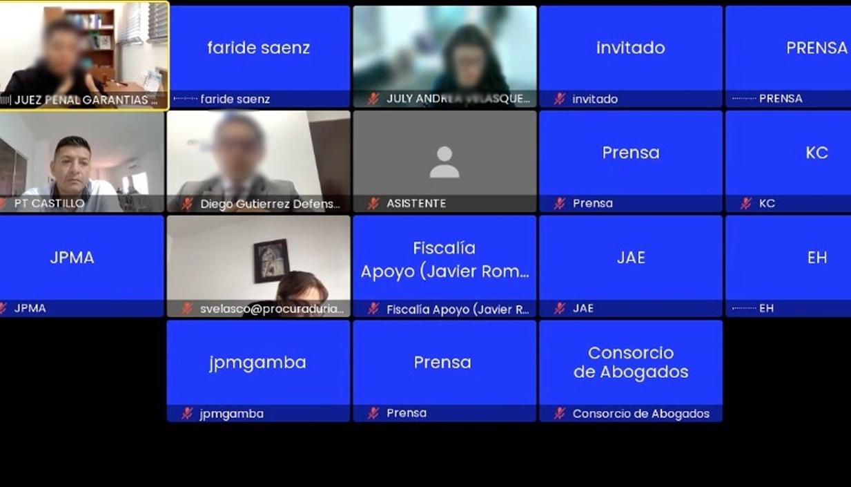 Omar Alexander Ladino Vargas, el segundo abajo en la primera fila en la audiencia virtual.