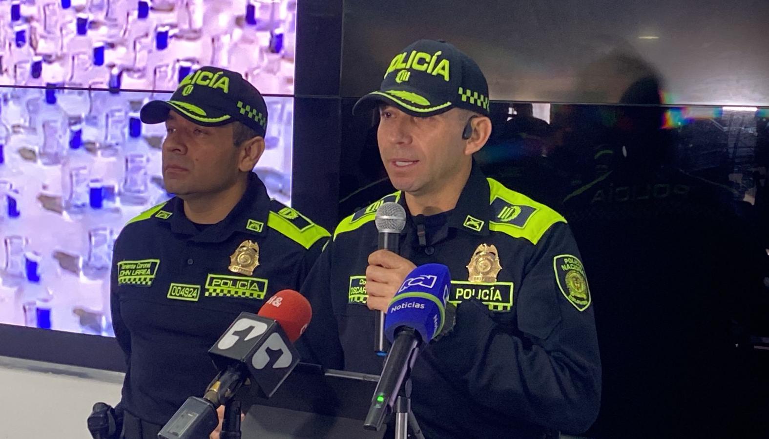 El Subcomandante de la Policía Metropolitana de Barranquilla, coronel Óscar Daza, en la rueda de prensa de este miércoles.