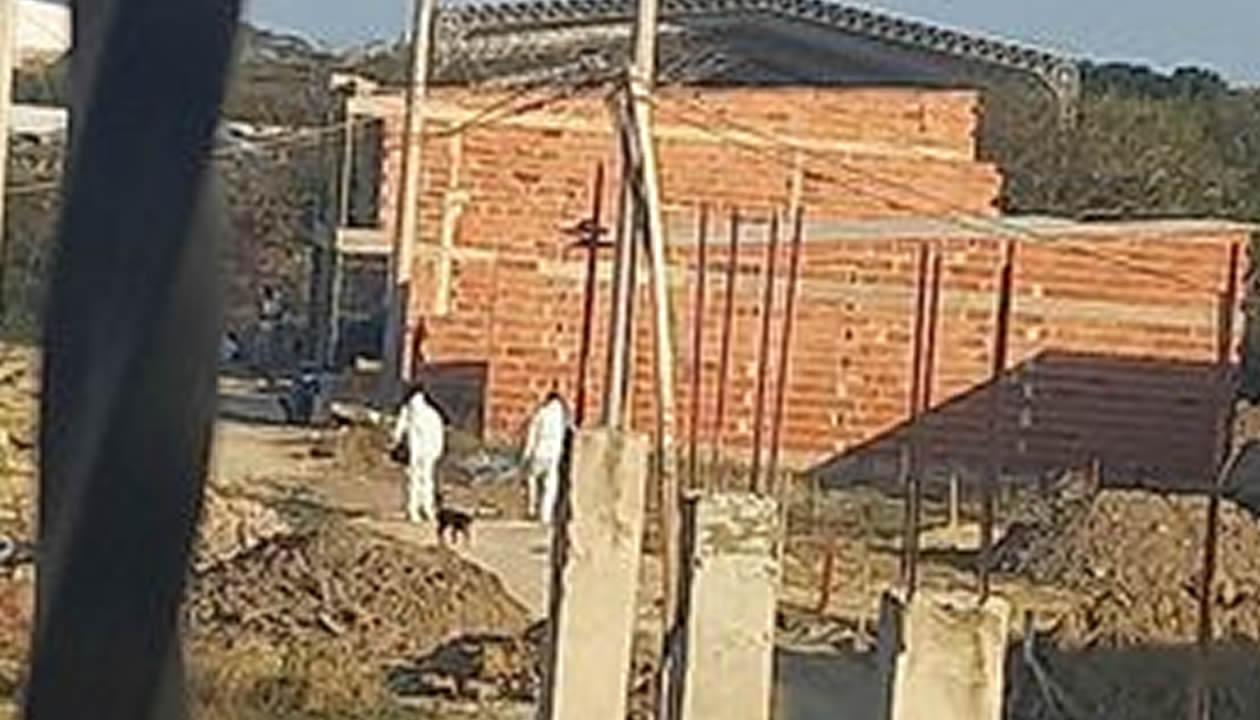 Diligencia de levantamiento del cadáver en Renacer.