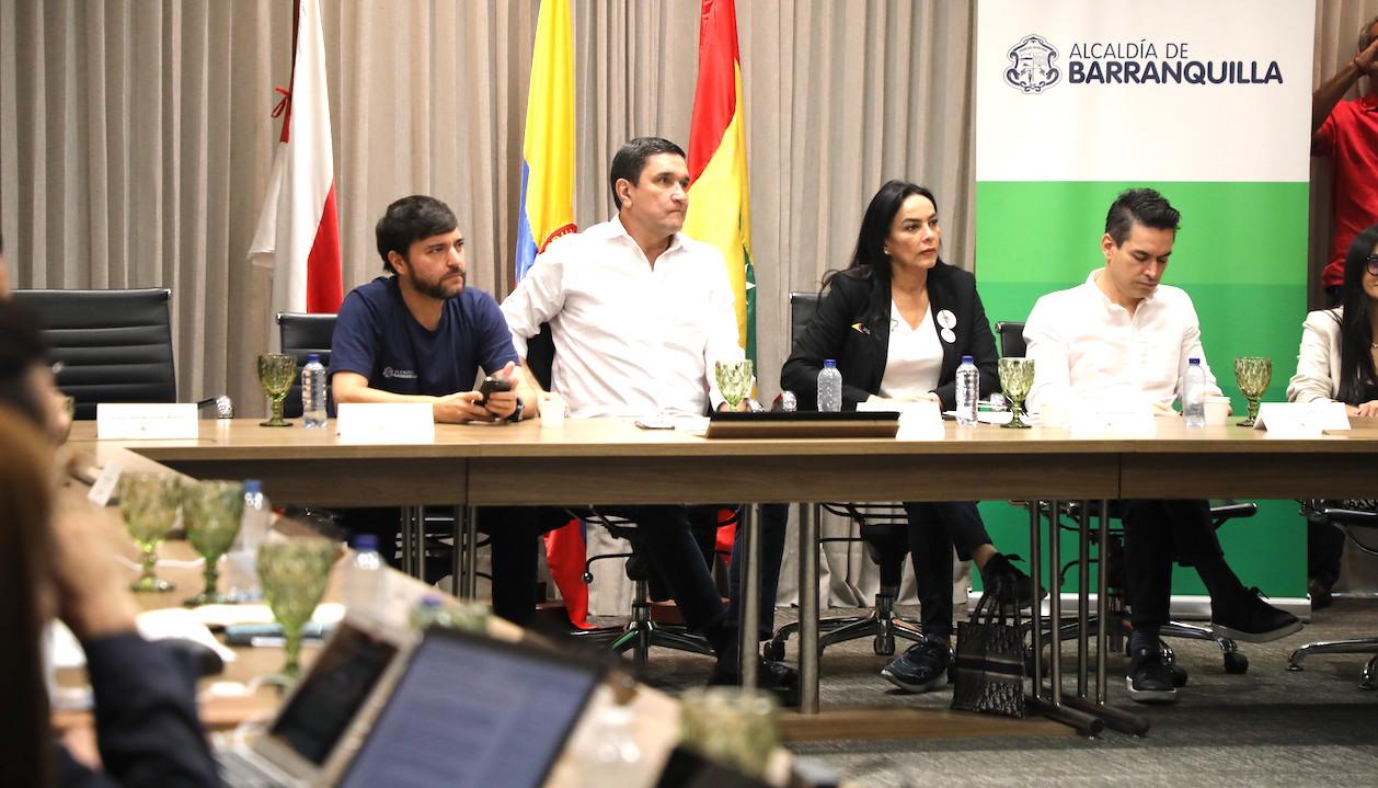 Los Alcaldes de la Región Caribe analizando el tema.