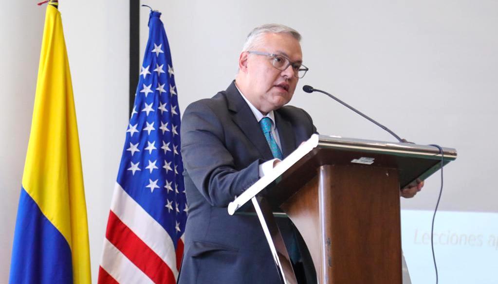 Néstor Osuna, Ministro de Justicia.