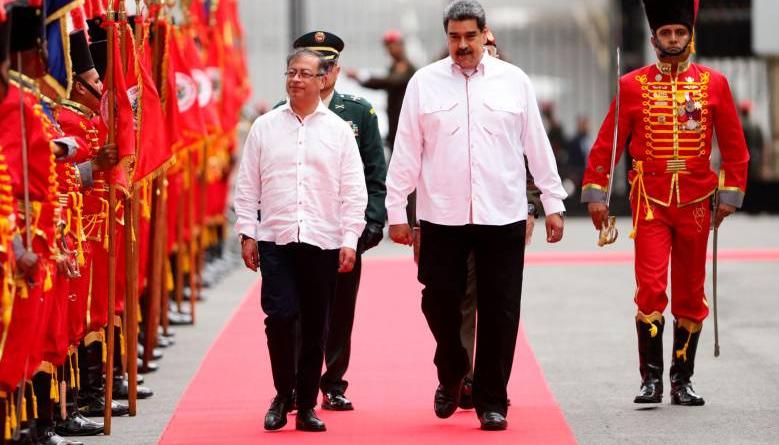 Gustavo Petro y Nicolás Maduro.