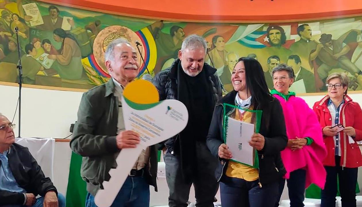 Momento del acto de constitución.