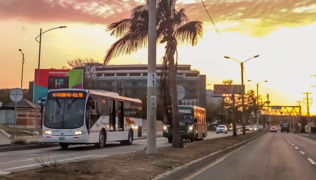 Transmetro en la Carrera 51B