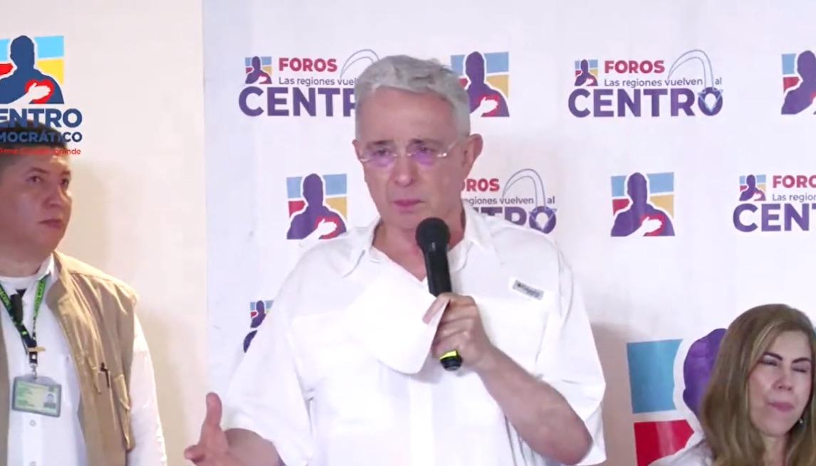El expresidente Álvaro Uribe durante el acto de hoy.
