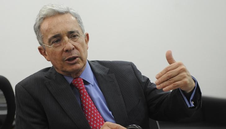 Álvaro Uribe.