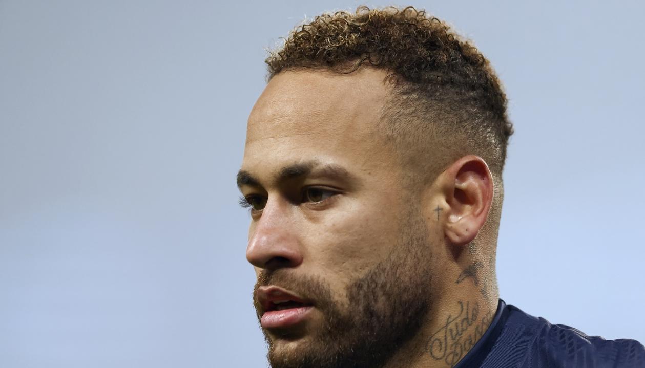 Neymar tiene contrato hasta 2027 con el París Saint Germain.