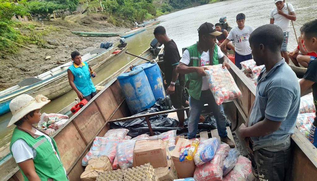 La Alcaldía del Alto Baudó ha entregado ayuda alimentaria a 382 familias indígenas confinadas.