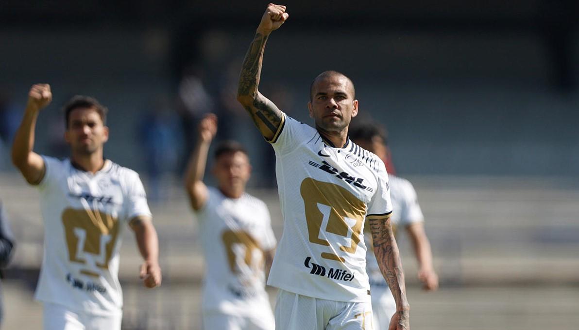 Dani Alves fue despedido por Pumas el pasado 20 de enero. 