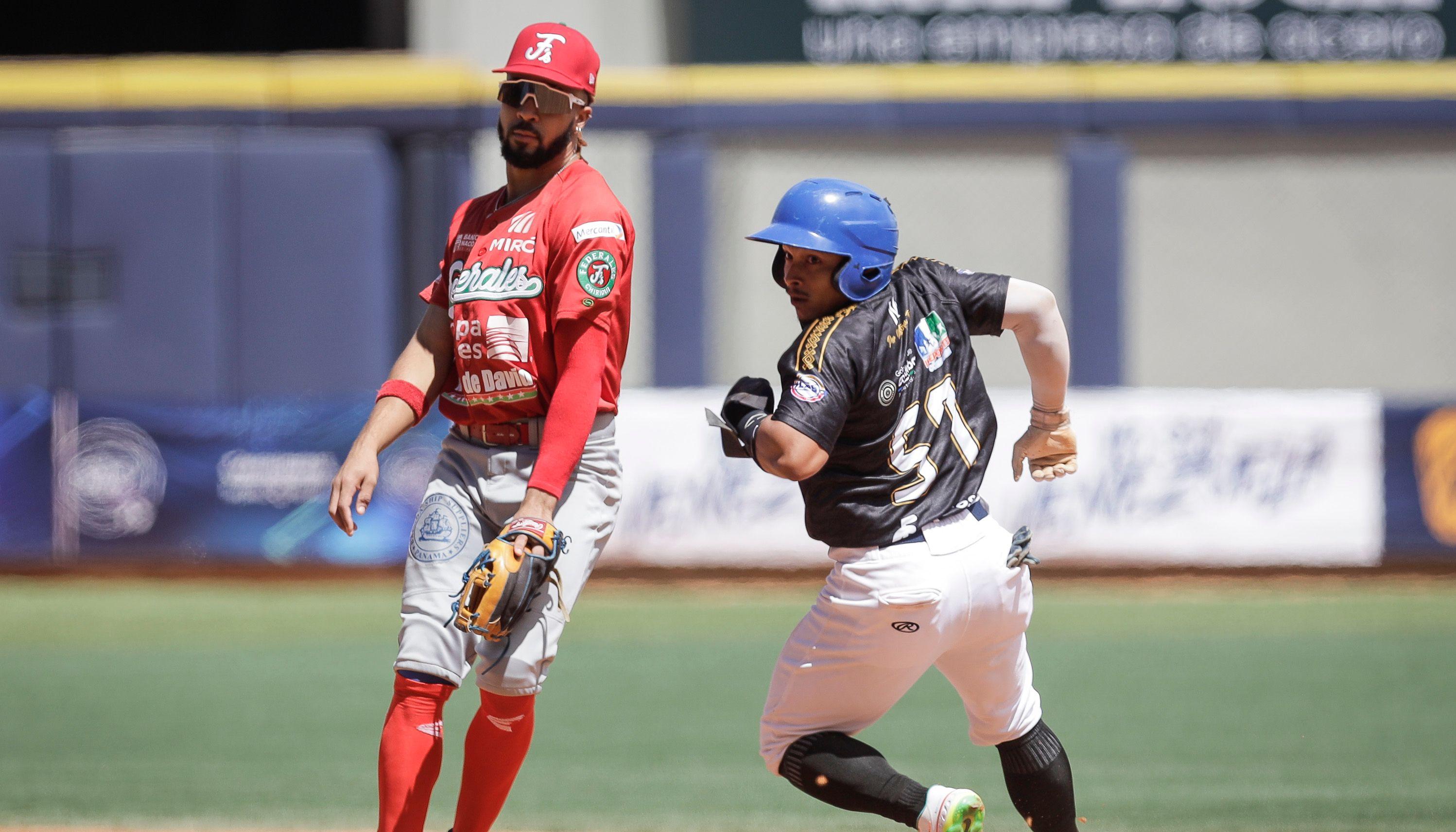 Gustavo Campero bateó tres hits en cinco turnos, con una empujada y una anotada. 