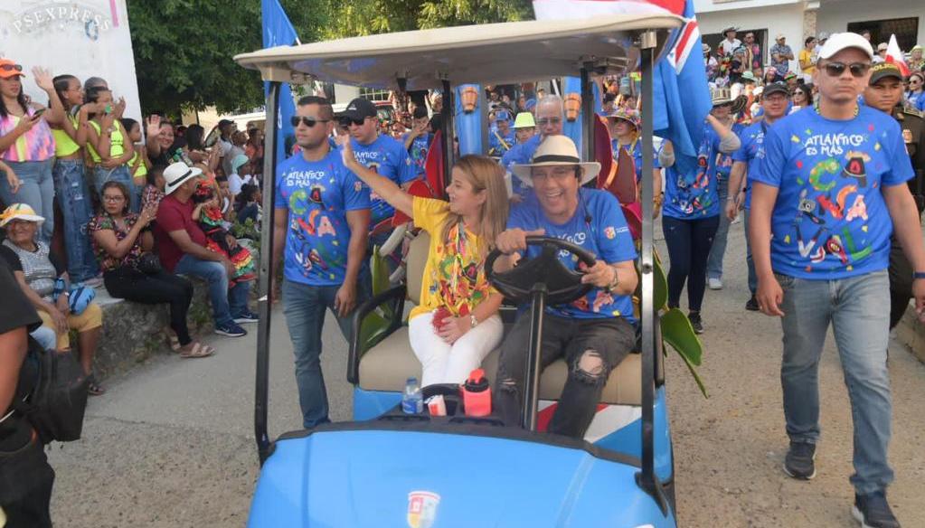 La gobernadora Elsa Noguera en la Ruta de Tradición del Carnaval.