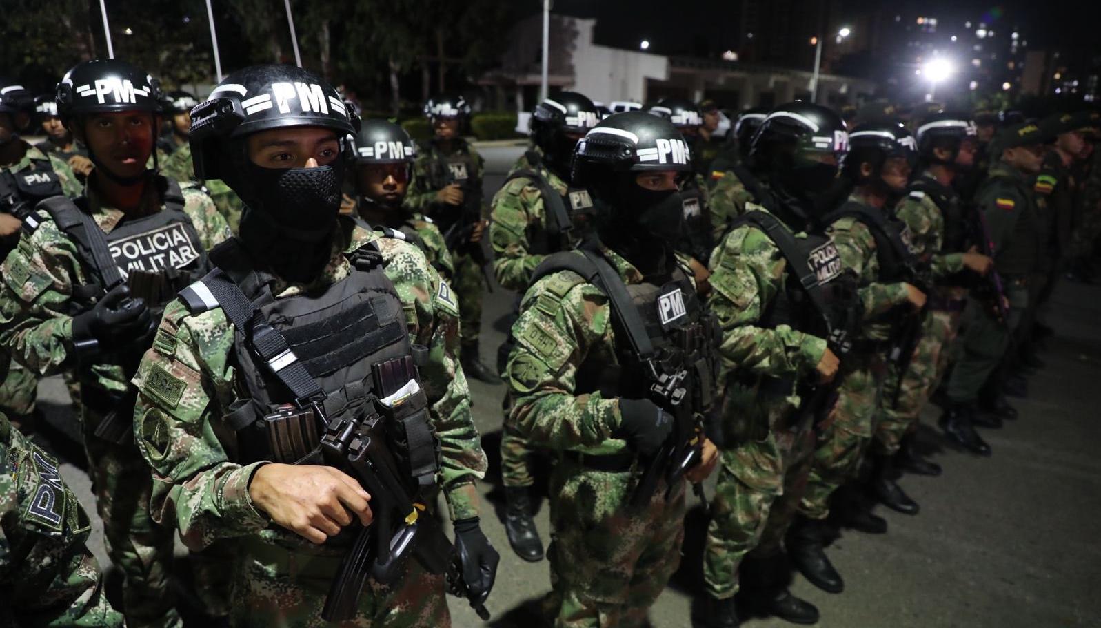 Integrantes de Policía y Gaula en los patrullajes nocturnos en Barranquilla y su área metropolitana.