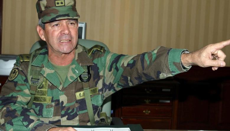 General Mario Montoya Uribe.