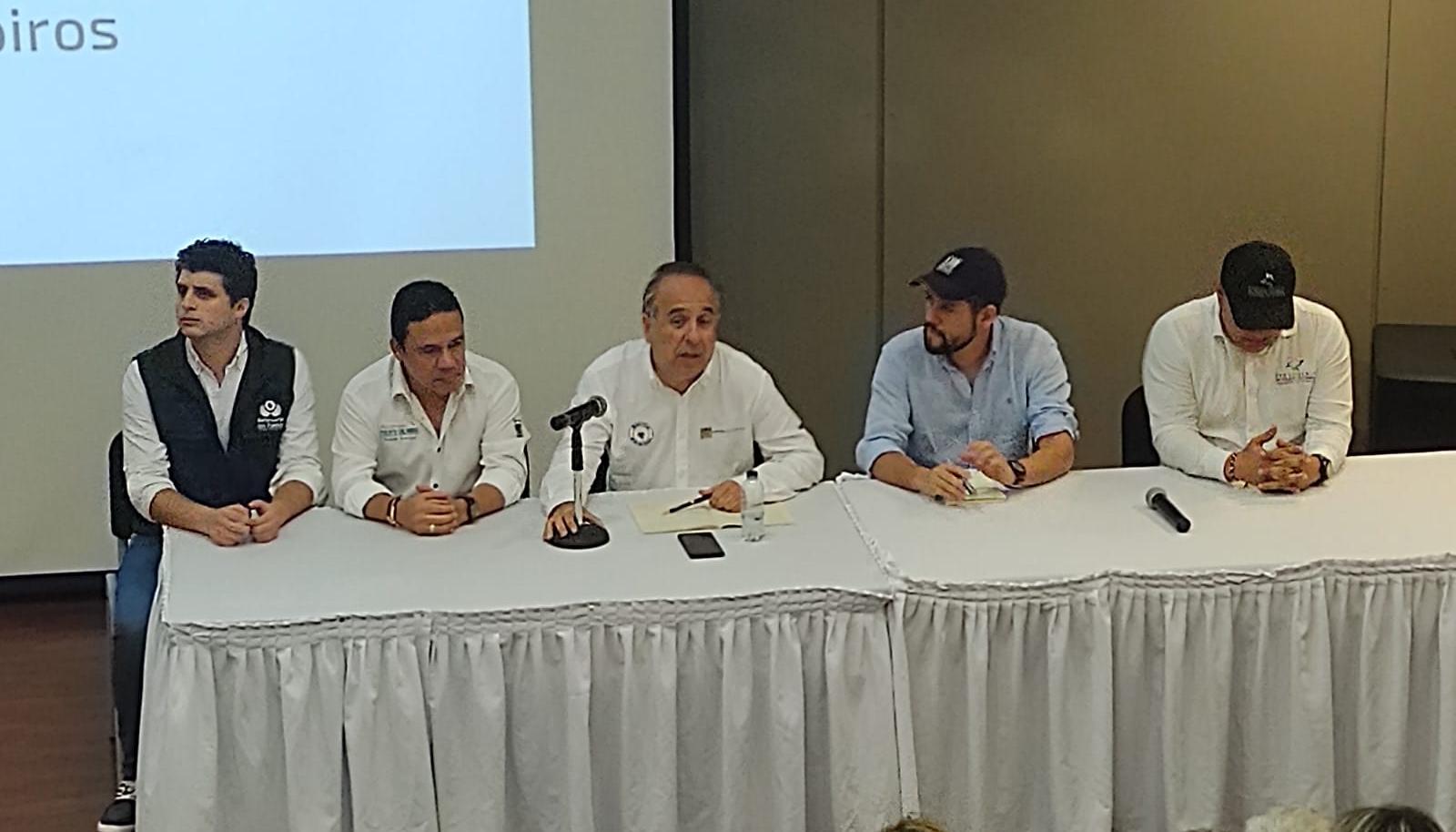  El Ministro de Transporte Guillermo Reyes en su visita de este miércoles a Barranquilla