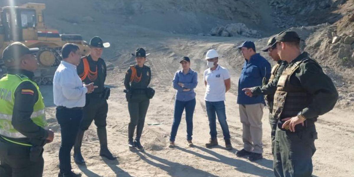 Funcionarios de Corpamag en la visita de este viernes al Parque Ecológico Paz Verde.