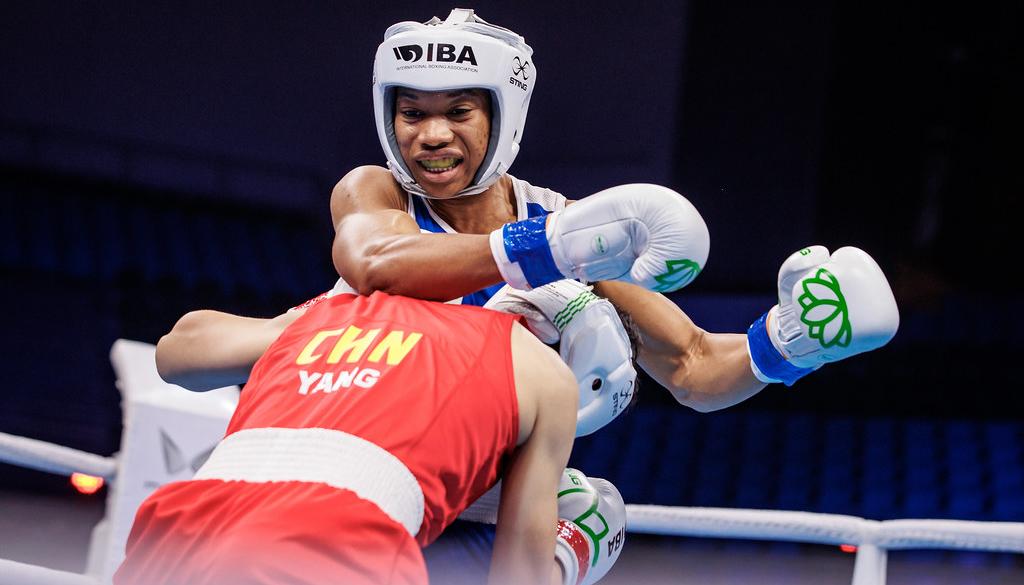Angie Valdez en la pelea contra la china Wenlu Yang, que le dio el paso a la final. 