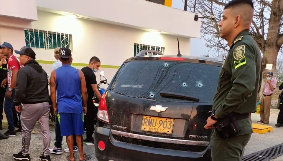 Así quedó la camioneta víctima del ataque sicarial