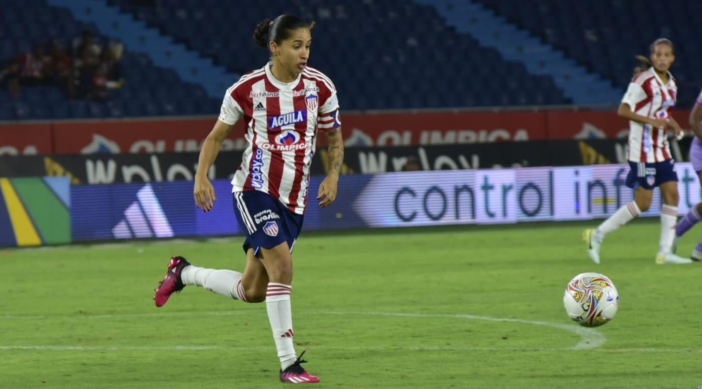 Carolina Arias, capitana de las Tiburonas.