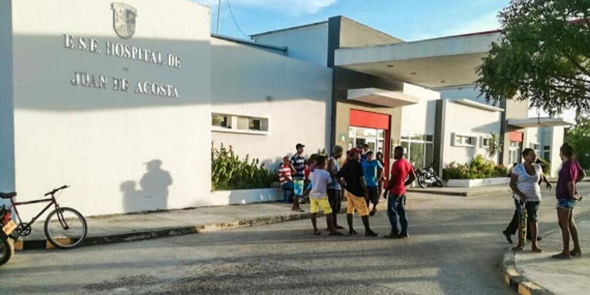 El joven fue llevado al Hospital de Juan de Acosta, donde ingresó sin signos vitales. 