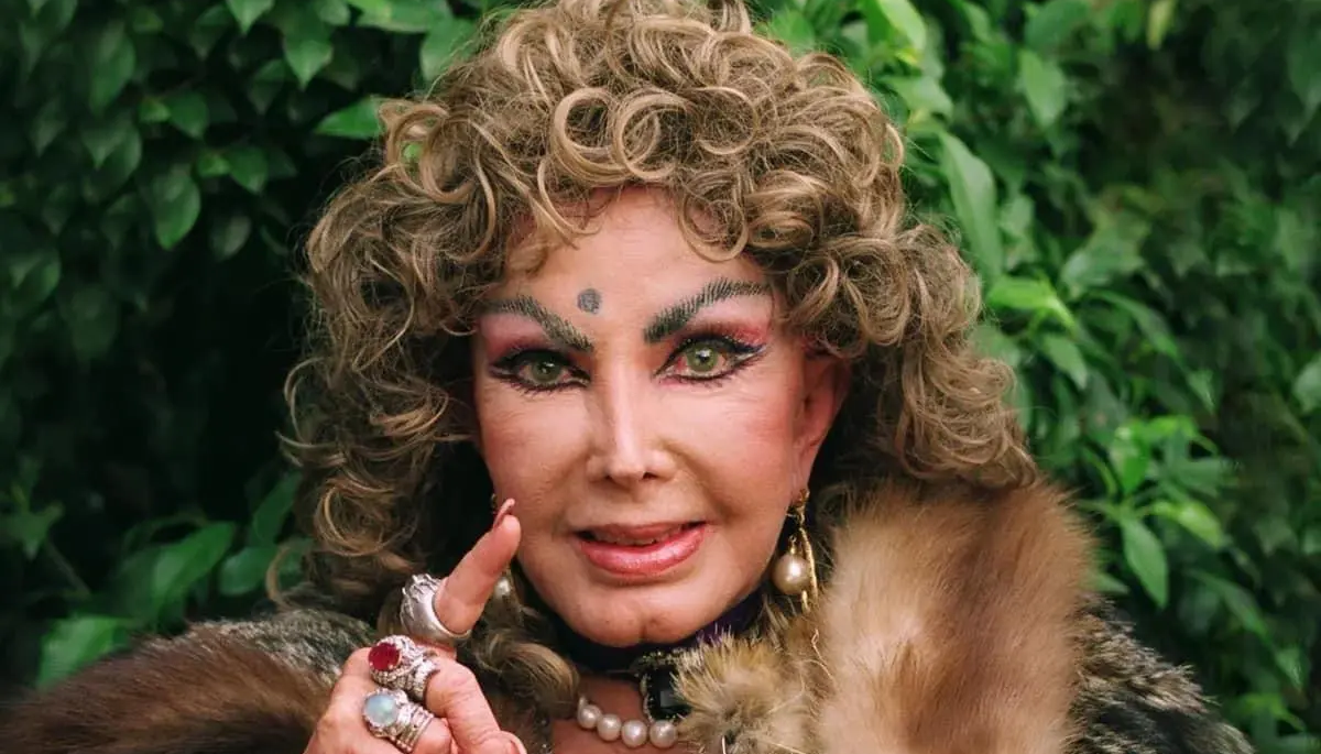 La actriz, cantante y política mexicana Irma Serrano, 'La Tigresa'.