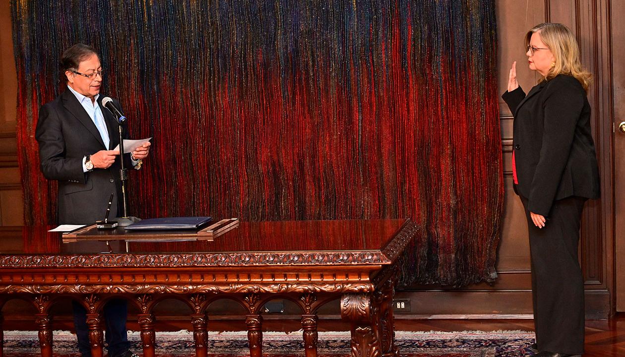  Presidente Petro y la nueva Directora del ICBF, Astrid Cáceres