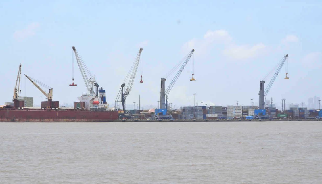 Con el dragado se busca mayor sostenibilidad en el canal de acceso.